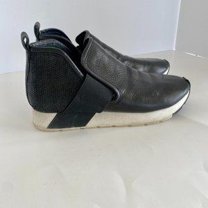 Dolce Vita  Black Ysabel Slip On Sneaker Bootie 7